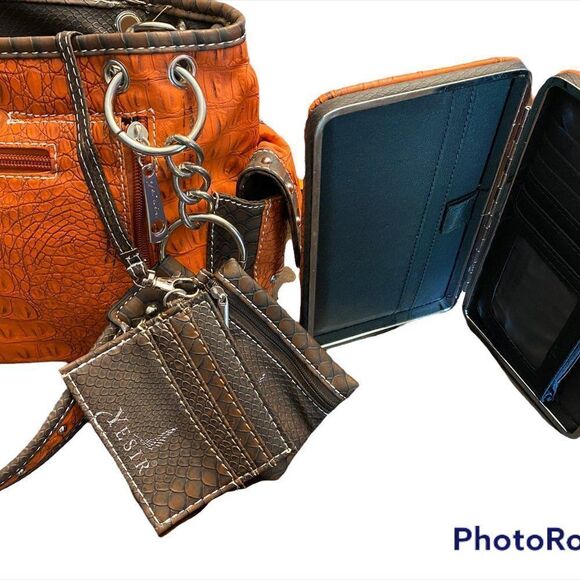 NWT Leather Burnt Orange Cross/Wing Concealed Handgun Purse/Wallet Set B… - Picture 7 of 9